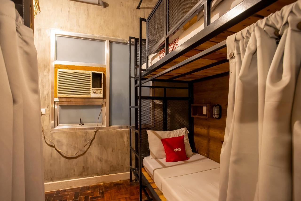 Oyo 821 Connector Hostel Makati City Exterior photo